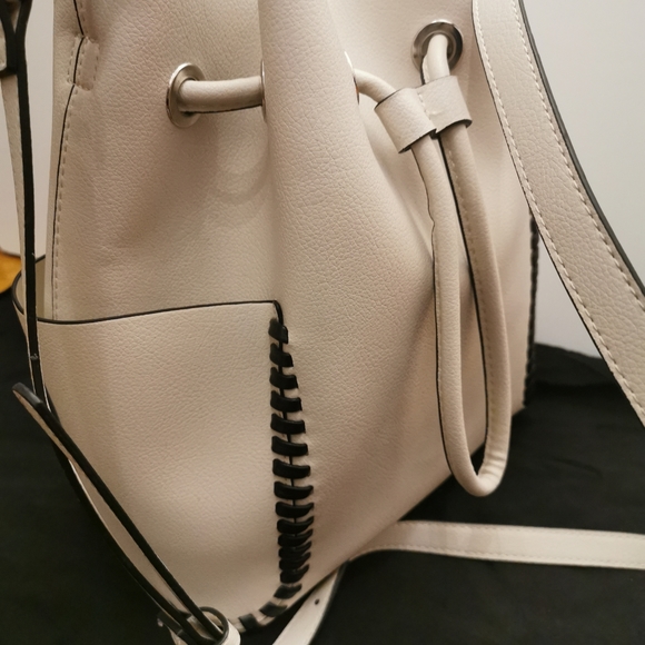 Zara Handbag - Picture 3 of 6